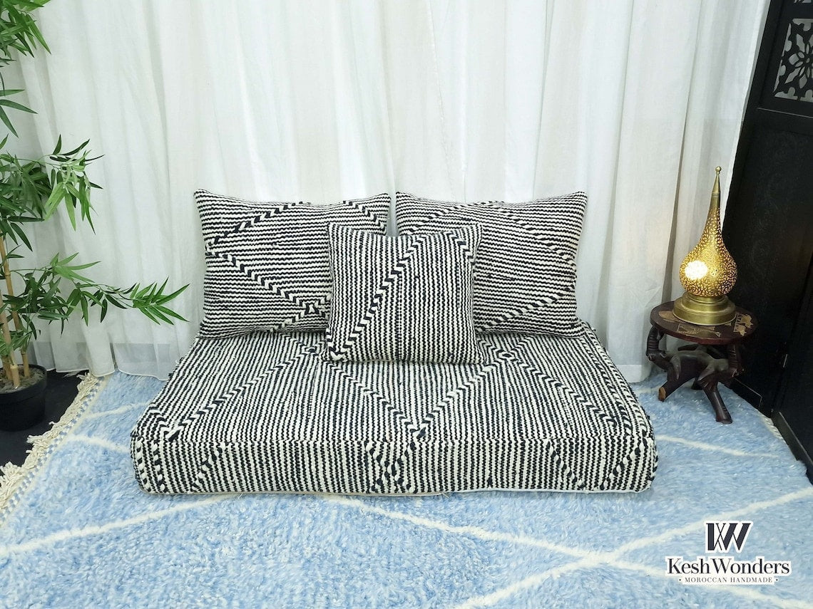 CONTEMPORARY FLOOR SOFA